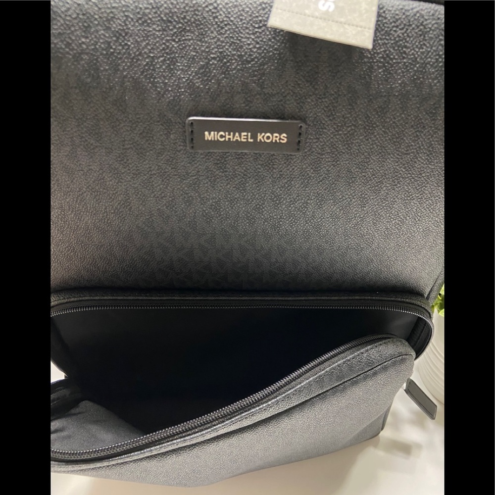 NEW Michael Kors Jet Set Men’s Logo Backpack $398 - Picture 3 of 15